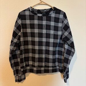Pretty Little Thing Black Plaid Long Sleeved Pullover Top Size XS